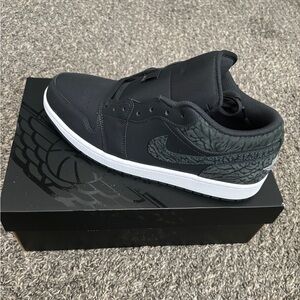 New Never Worn. AIR JORDAN 1 LOW SE.